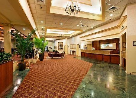 Holiday Inn Huntsville Downtown Buitenkant foto